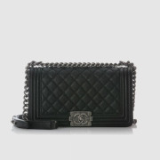 Chanel 샤넬 보이백 캐비어 미듐 25CM AS67086