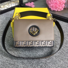 FENDI 펜디 숄더백 2792-10 신상