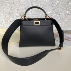 FENDI 펜디 피카부 아이코닉 미니 F8858-2 신상