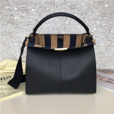 FENDI 펜디 피카부 엑스라이트 미듐  F9903-2 신상
