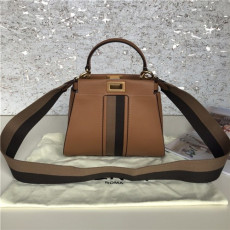 FENDI 펜디 피카푸 아이코닉 미니 F8861 신상
