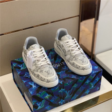 41위 LOUIS VUITTON 루이비통 남성용 스니커즈 L32088-2 신상