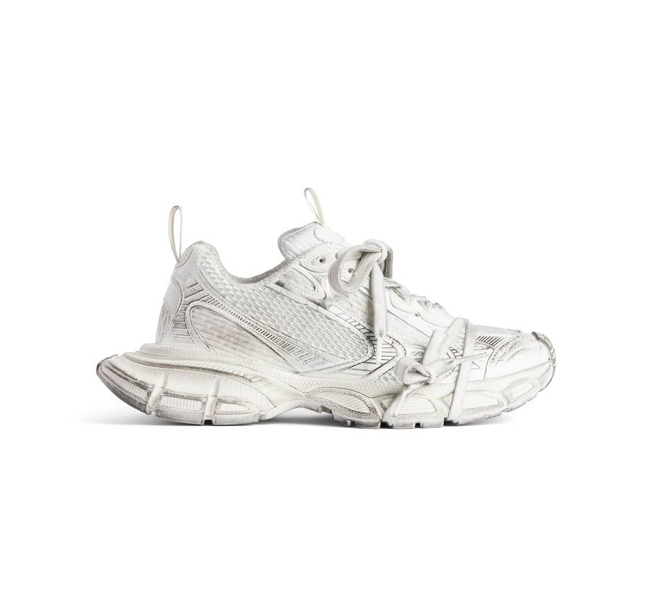 7위 BALENCIAGA 발렌시아가 3XL 방탄소년단 BTS 스니커즈 아이템