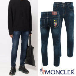 MONCLER 몽클레어 그레노블 네온 프린트 워싱 슬림진