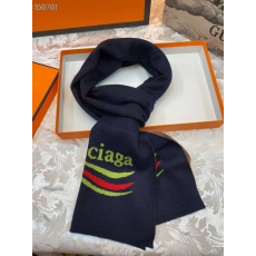 BALENCIAGA 발렌시아가 니트 머플러