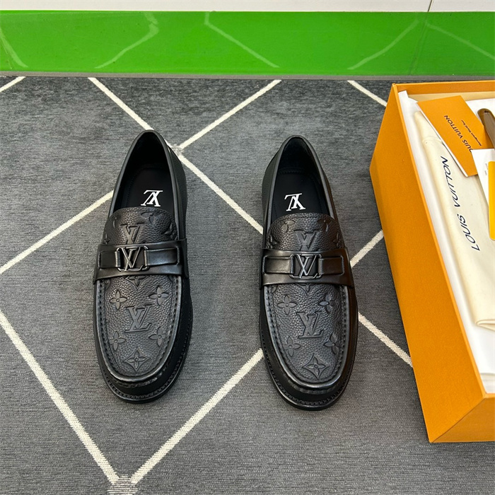  LOUIS VUITTON 루이비통 남성용 로퍼 L92278-2 2024/신상 2COLOR