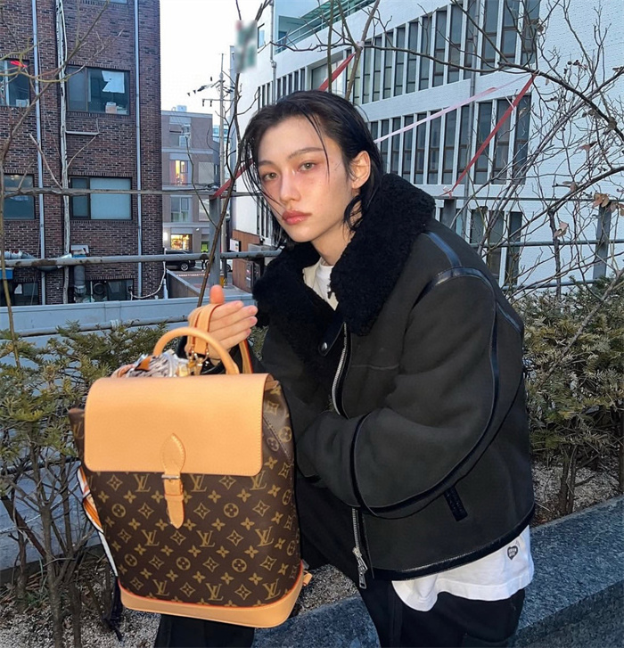 LOUIS VUITTON 루이비통 소호 백팩 MM M14653