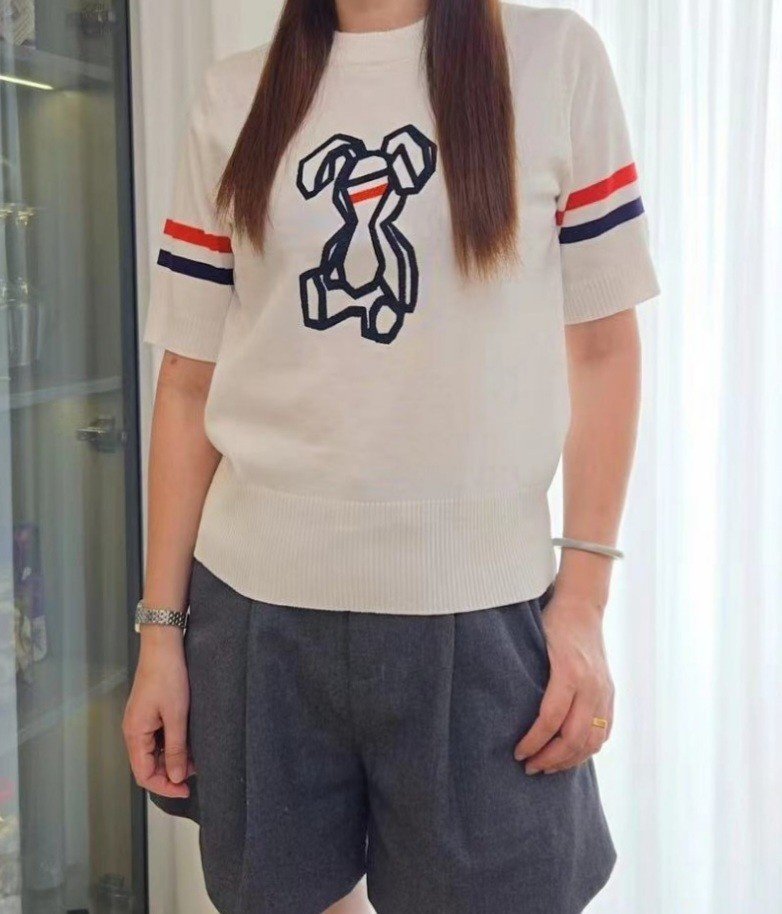 THOM BROWNE 톰브라운 삼선 리트리버 라운드 반팔 니트 2COLOR