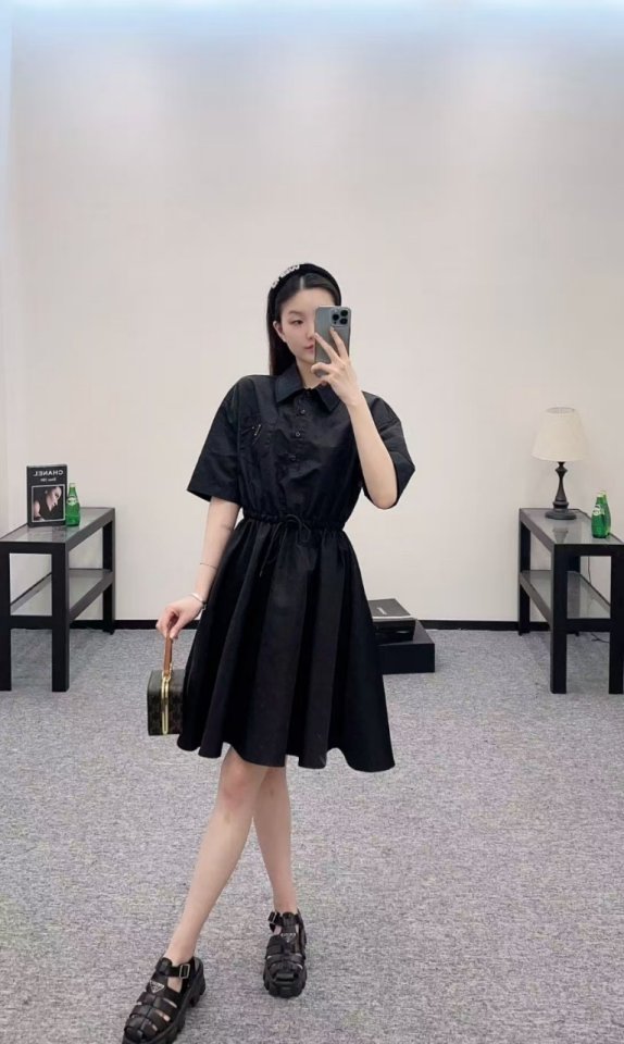 PRADA 프라다 리나일론 드레스