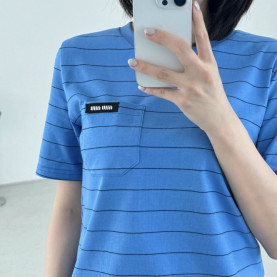 MIUMIU 미우미우 여성 스트라이프 포켓 반팔