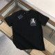 LOUIS VUITTON 루이비통 포켓로고 반팔티 2COLOR