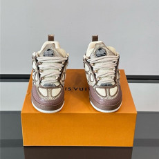 LOUIS VUITTON 루이비통 남성용 스니커즈 L97553-2