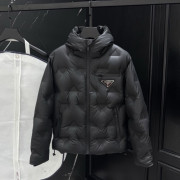 ●12월 판매 11위● PRADA 프라다 트라이앵글 엠보 다운 패딩 자켓