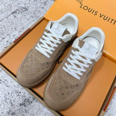 LOUIS VUITTON 루이비통 남여공용 스니커즈 L99331 2COLOR