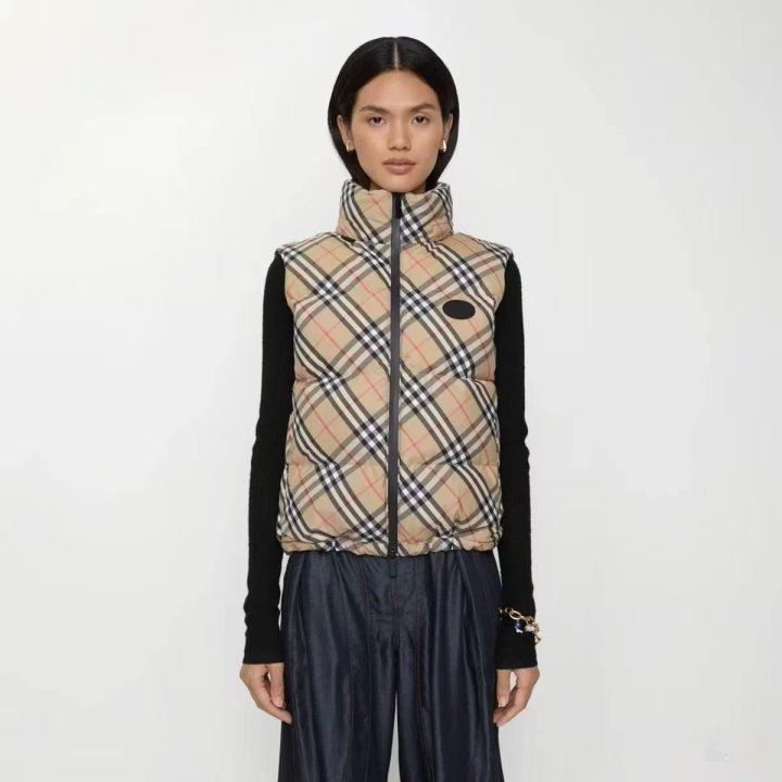 BURBERRY 버버리 체크 퍼퍼 질레 다운 베스트