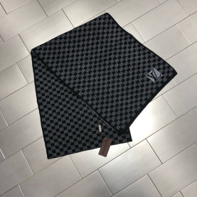 LOUIS VUITTON 루이비통 다미에 머플러