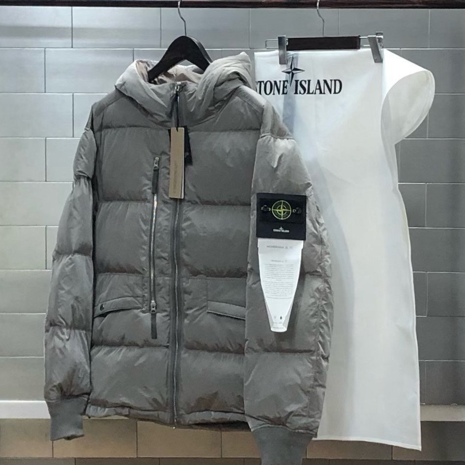 STONE ISLAND 스톤아일랜드 나일론 메탈 에코닐 다운 패딩 자켓