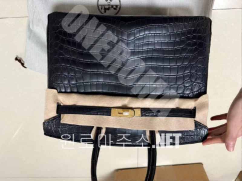 김*현 고객님 에르메스 버킨35 크로커다일 금장 악어가죽