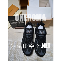 루이비통 러너 태틱 스니커즈 블랙