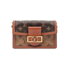 ●루이비통 도핀 체인 월릿●