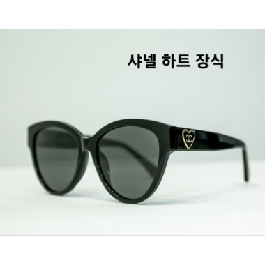 CHANEL 샤넬 하트 장식 선글라스