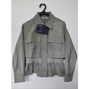 PRADA 프라다 허리밴딩 바람막이