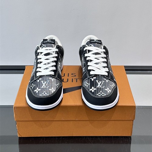 LOUIS VUITTON 루이비통 남성용 스니커즈 L78388-1