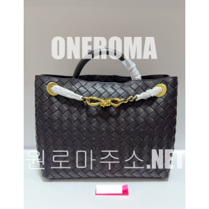 이*이 고객님 보테가베네타 안디아모 토트백 폰단트