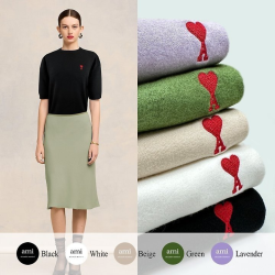 AMI 아미 드 꾀흐 엠브로이더리 니트반팔