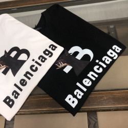 BALENCIAGA 발렌시아가 도베르만 반팔티
