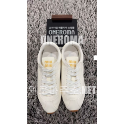 김*비 고객님 미우미우 스니커즈