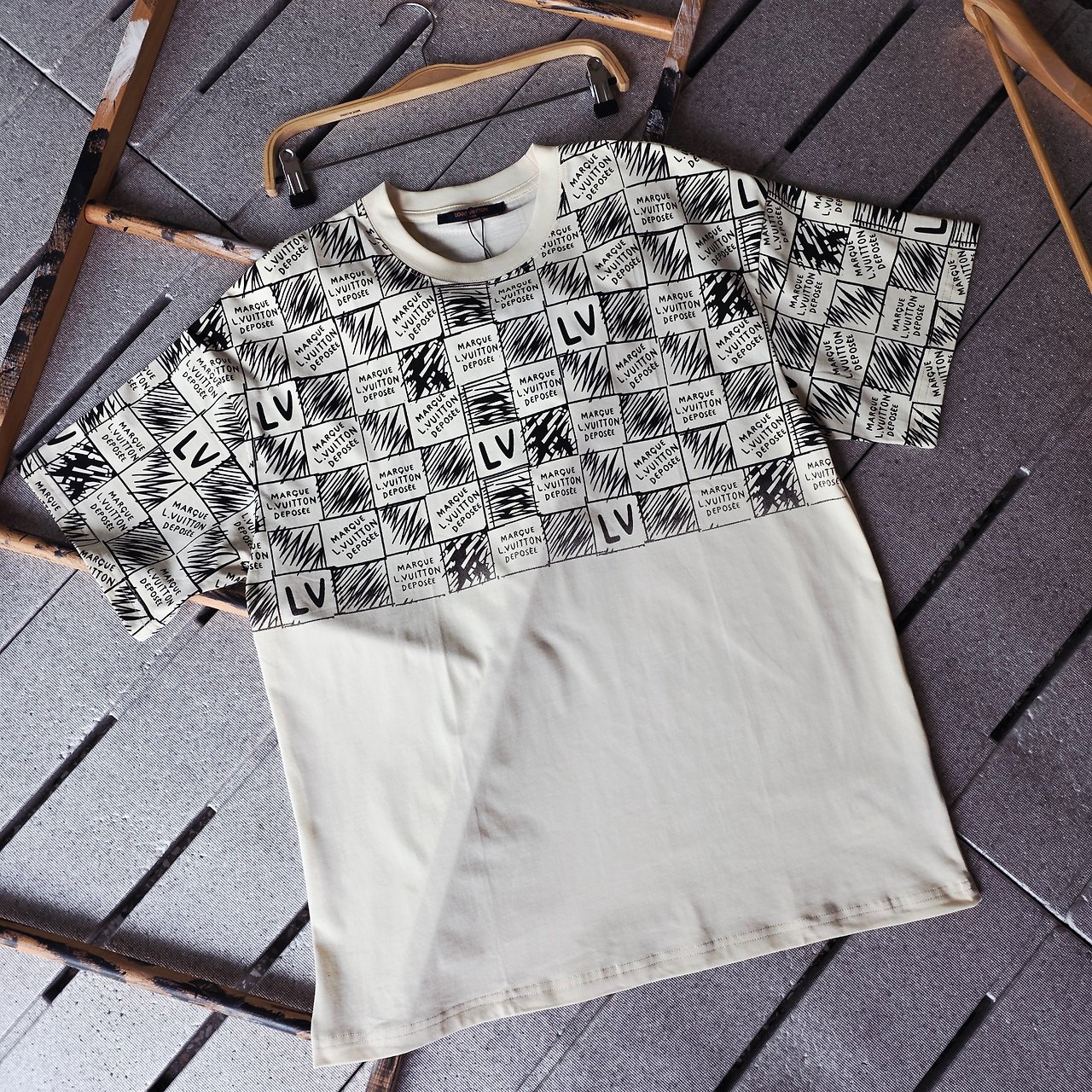 LOUIS VUITTON 루이비통 다미에 티셔츠 2COLOR