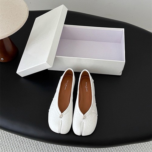 MAISON MARGIELA 메종마르지엘라 여성용 단화 M27684 2COLOR