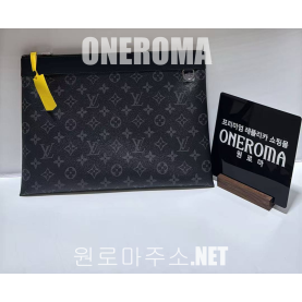 나*영 고객님 루이비통 포쉐트 보야주 MM 모노그램 이클립스