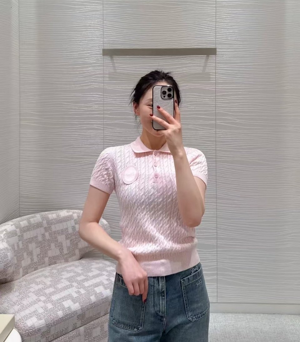 DIOR 디올 꽈베기 카라니트