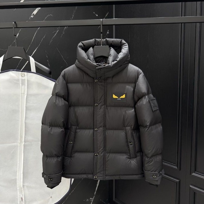 FENDI 펜디 25180 로고 패치 다운 패딩 2COLOR